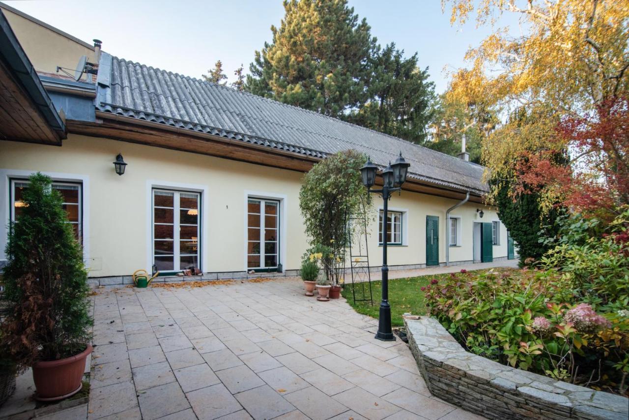Renoviertes Bauernhaus Mit Garten In Ruhelage Vienna Exterior photo